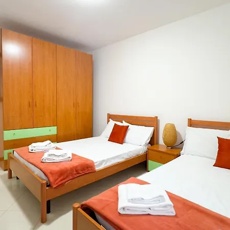 Apartment Hellen House