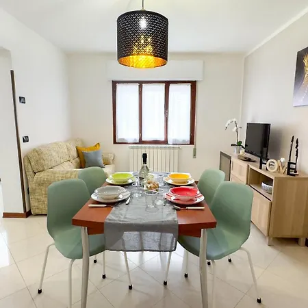 Hellen House Apartment *